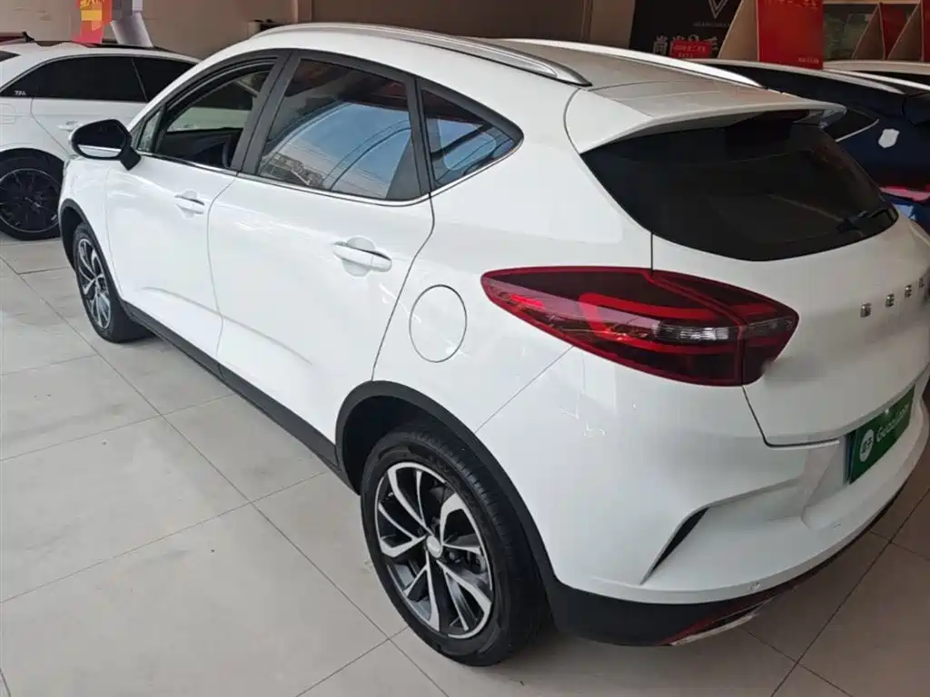 Emgrand GS 1.4 T CVT Elegant