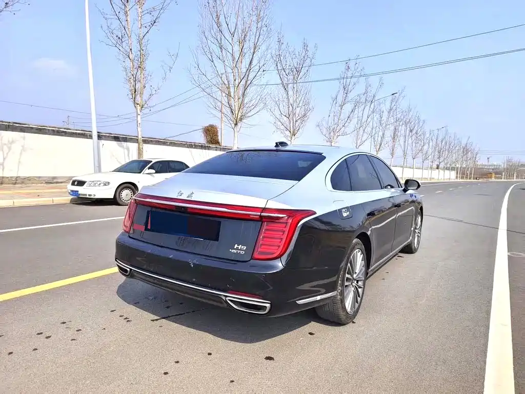 Hongqi H9 2.0 T Connected Flagship
