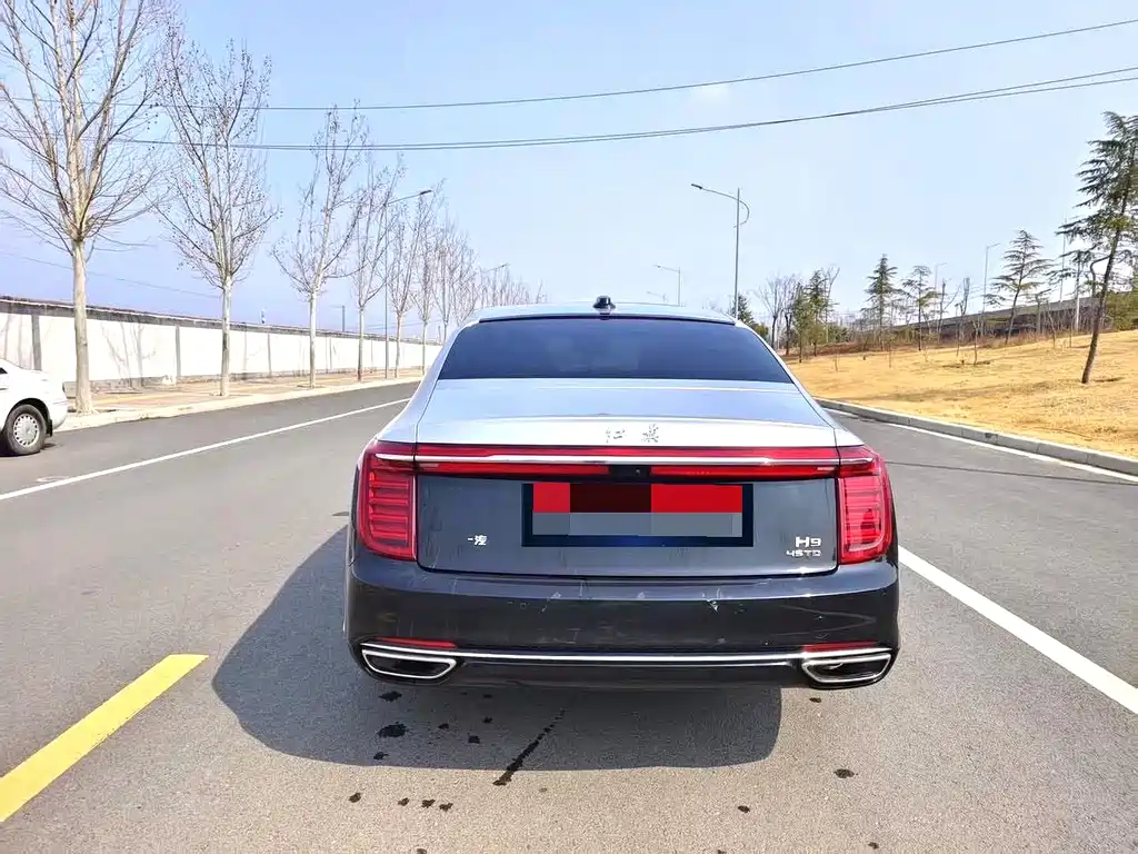 Hongqi H9 2.0 T Connected Flagship