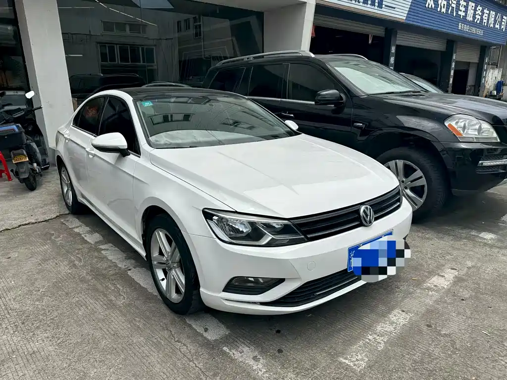 Lamando 280 TSI DSG Comfort