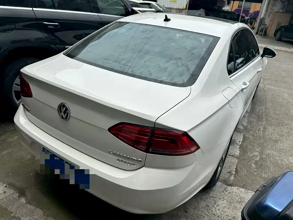 Lamando 280 TSI DSG Comfort