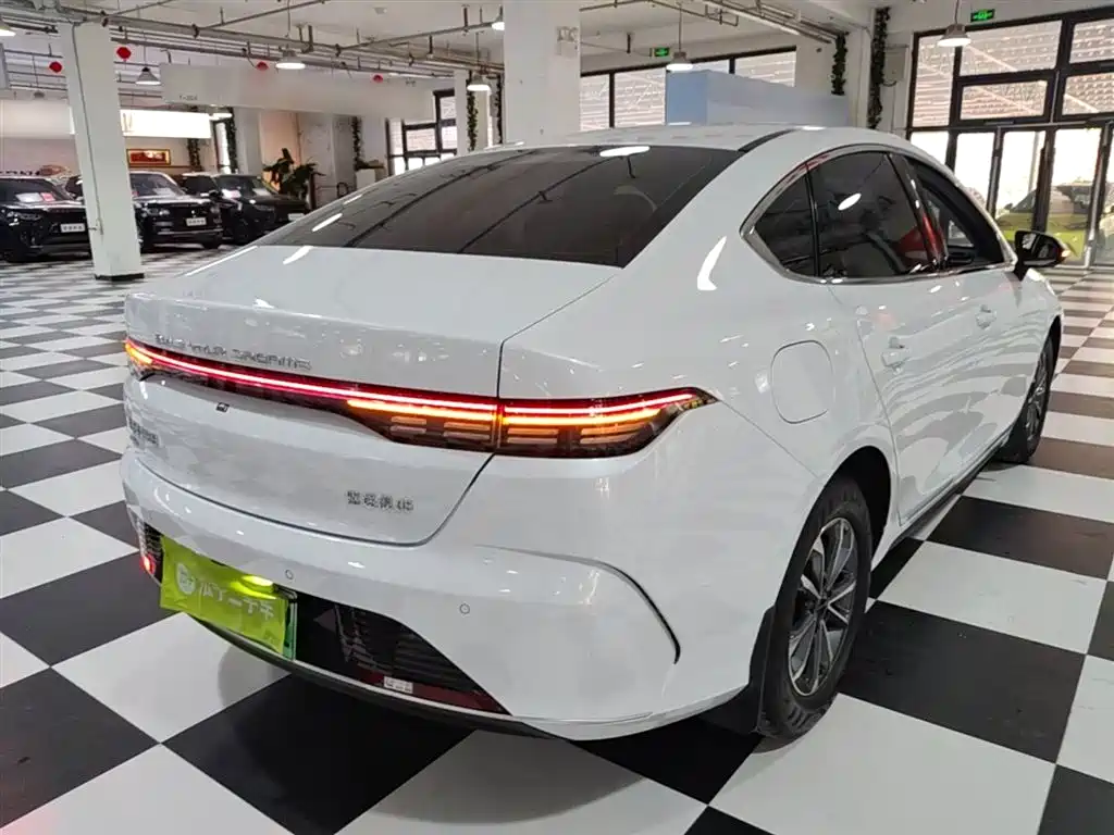 Destroyer 05 Glory DM-i 55 KM Luxury