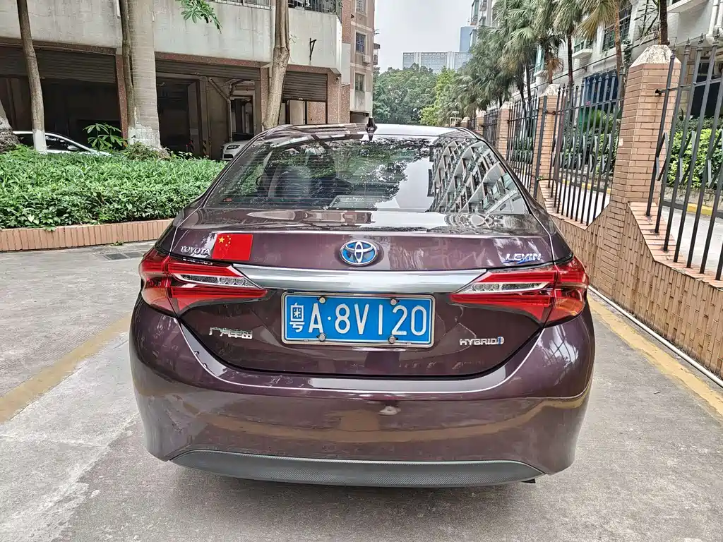 Levin Dual Engine 1.8 H V E-CVT Luxury