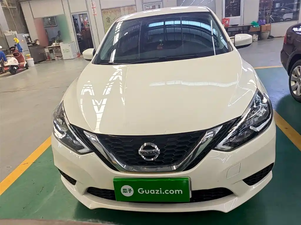 Sylphy Facelift III Classic 1.6 XE CVT Comfort