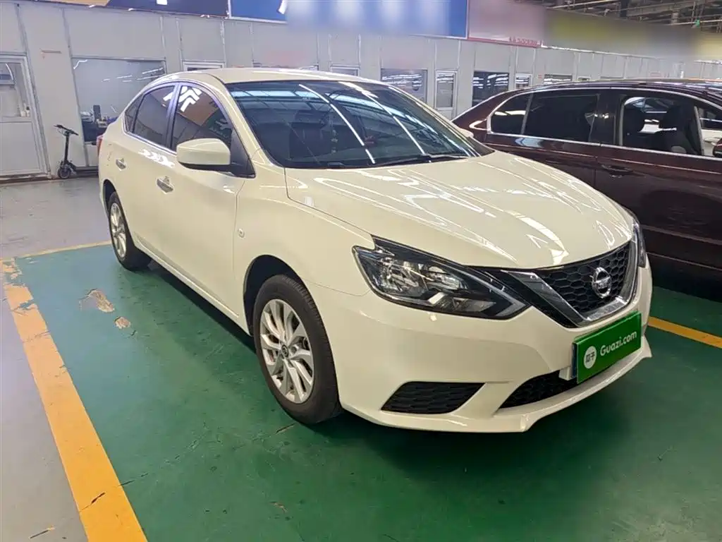 Sylphy Facelift III Classic 1.6 XE CVT Comfort