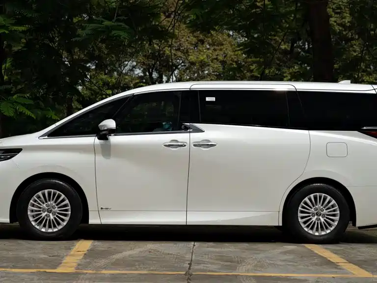 Alphard 埃尔法 2026款 2.5 L 自动