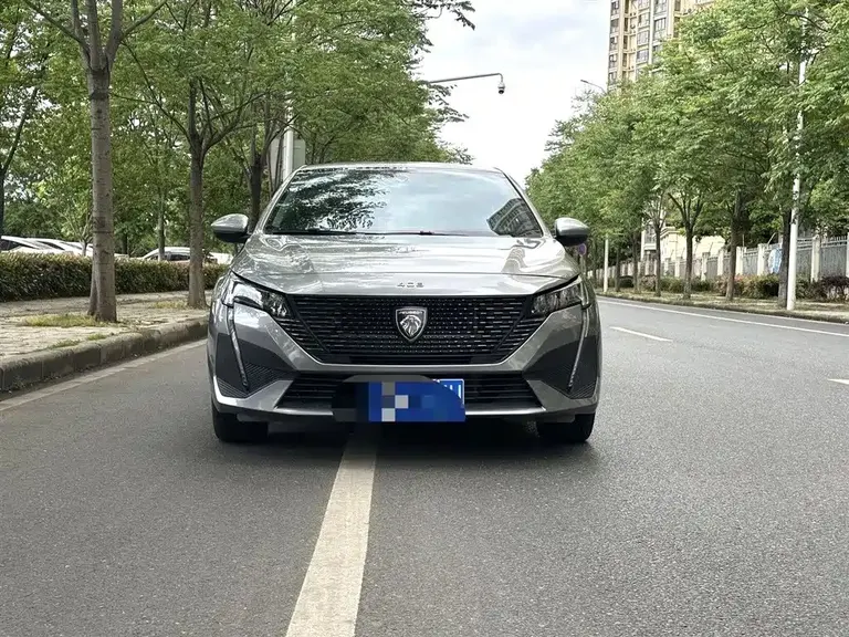 Peugeot 408 1.6 T Progressive