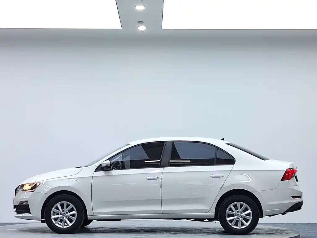 Rapid 昕锐 2021款 1.5 L 自动