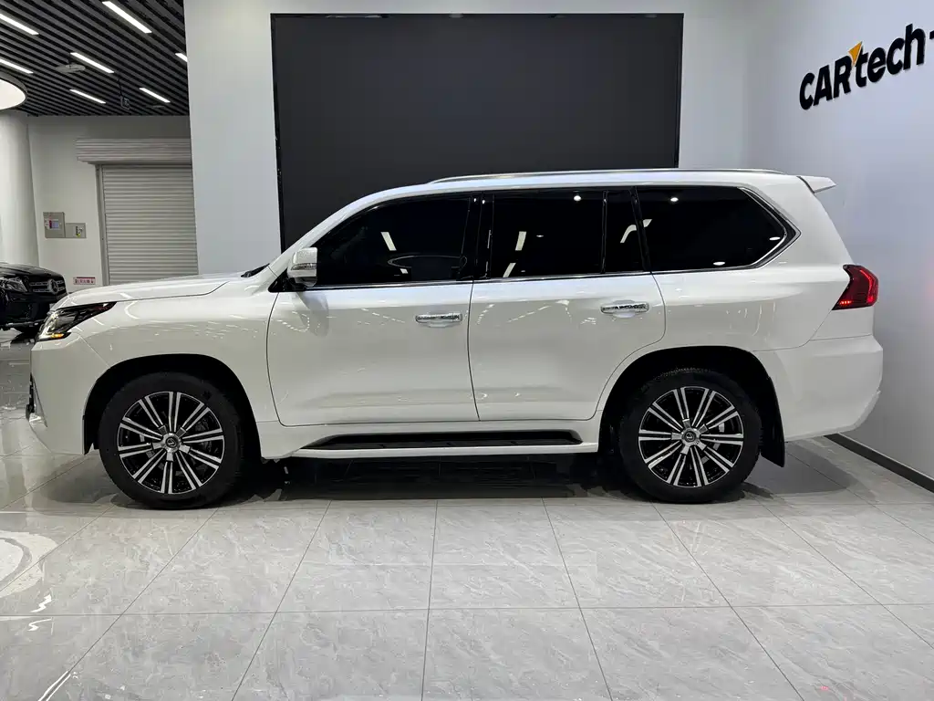 Lexus LX 雷克萨斯LX 2022款 570