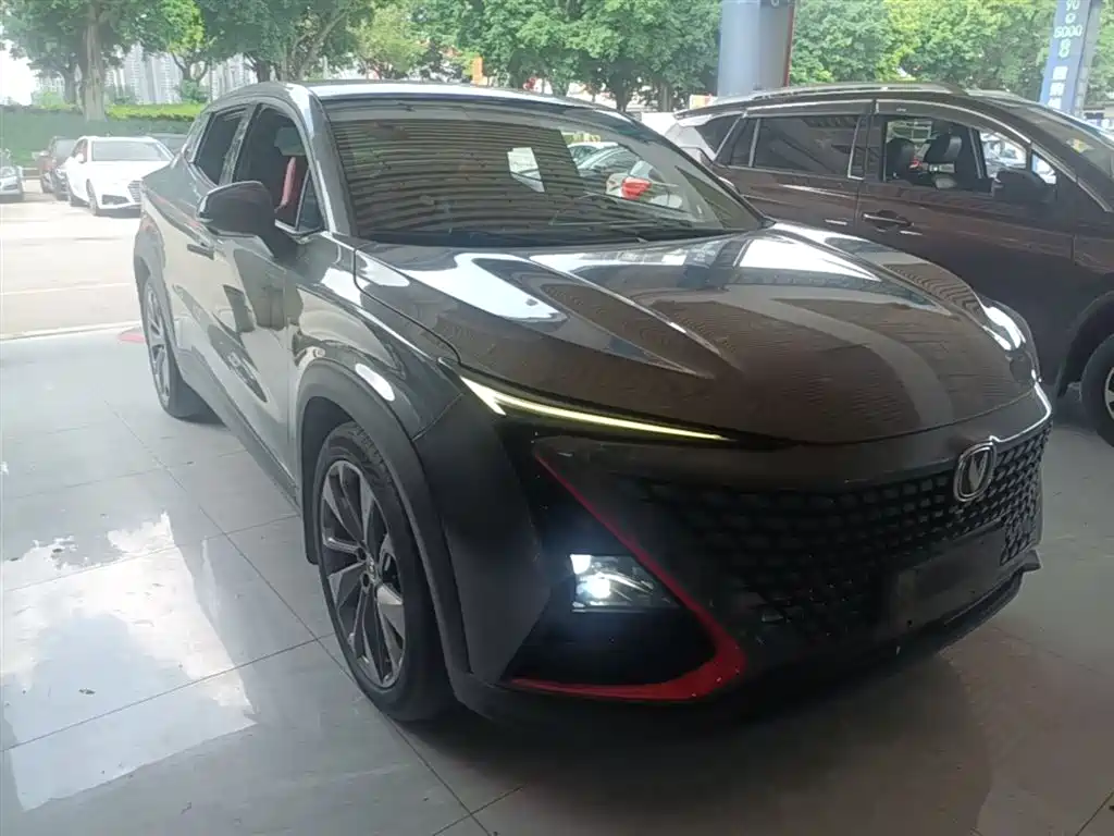 Changan UNI-T 1.5 T Distinguished