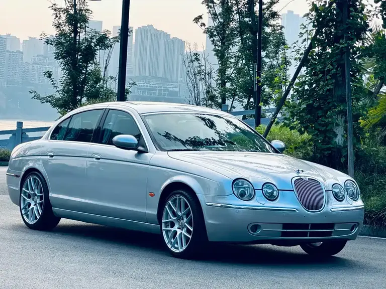 Jaguar S-TYPE 3.0