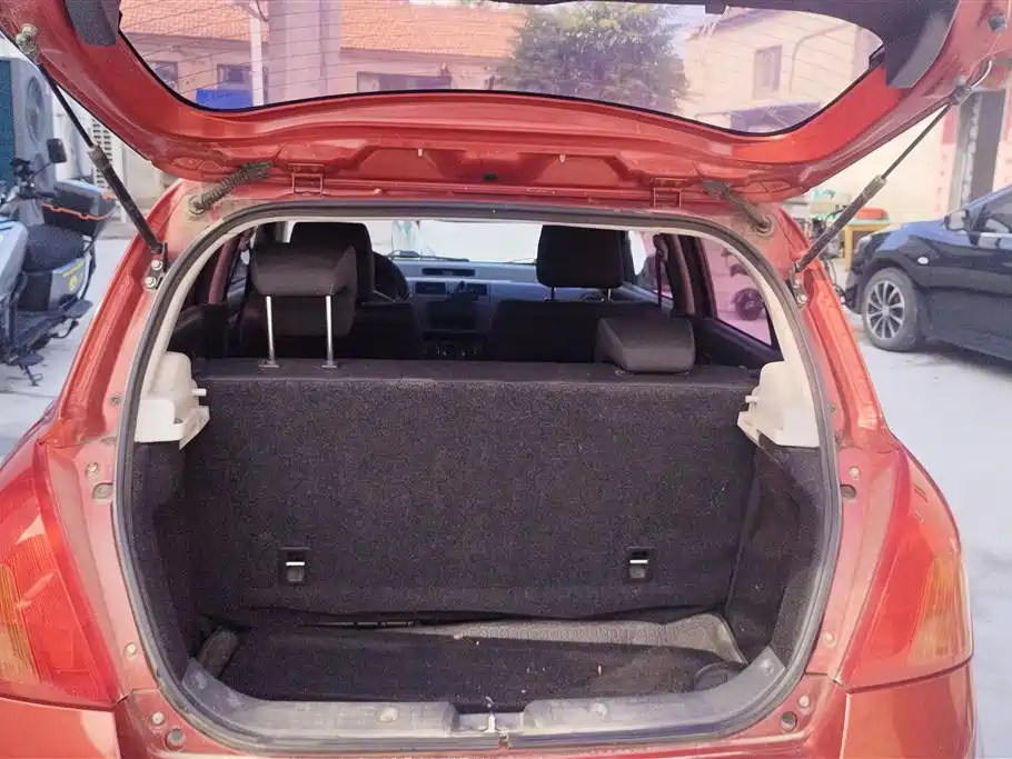 Swift 1.3 L Manual Value
