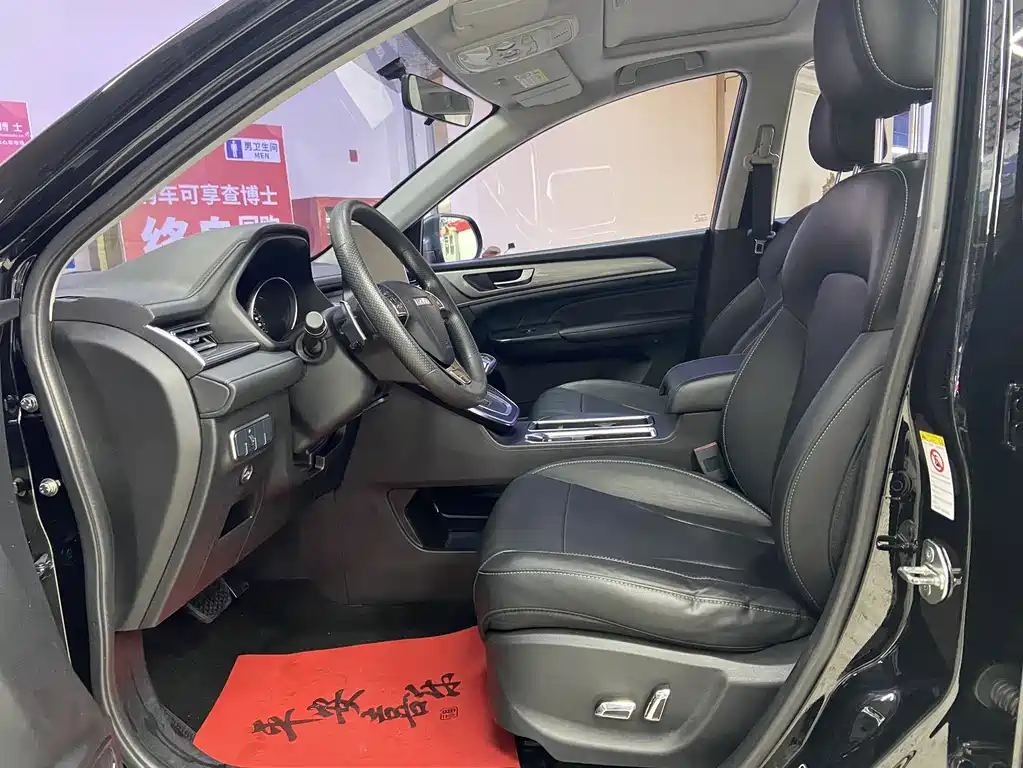 Haval M6 PLUS 1.5 T DCT Luxury Connected