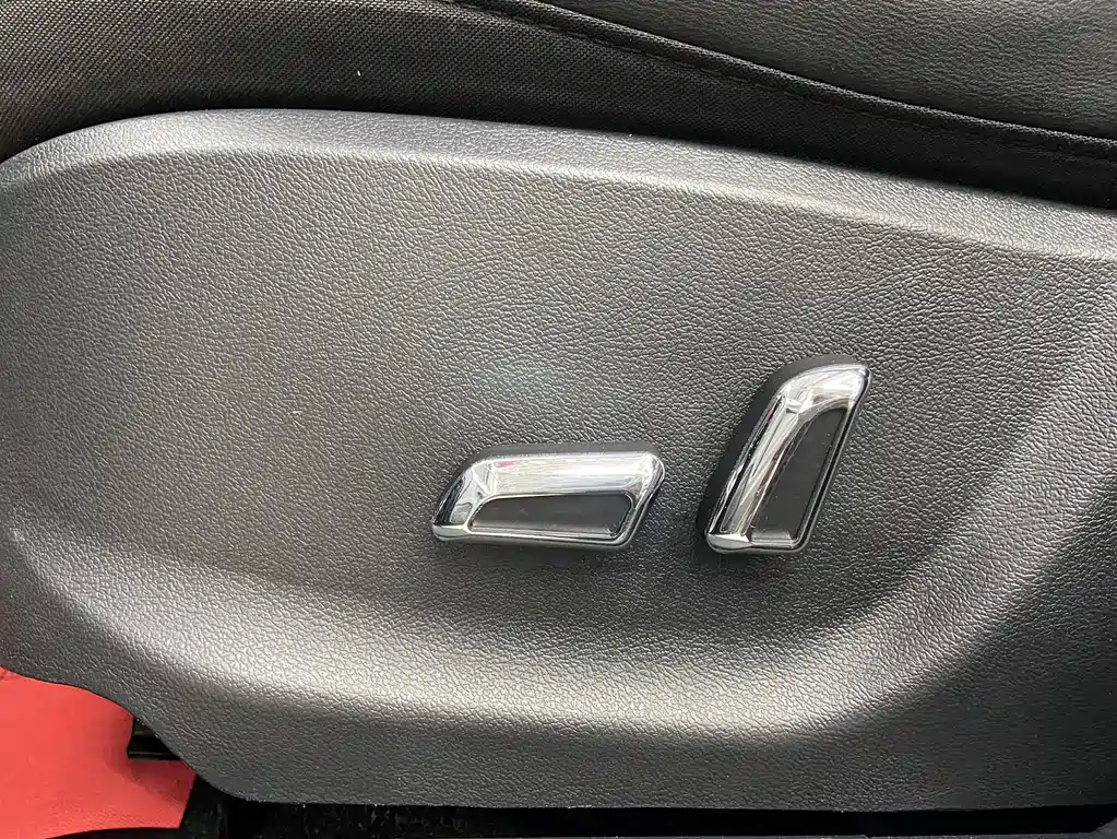 Haval M6 PLUS 1.5 T DCT Luxury Connected