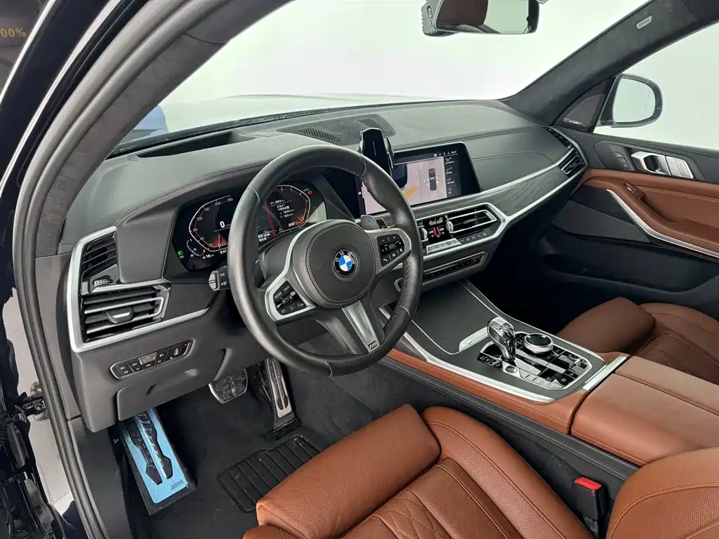 BMW X7 xDrive40 i Premium Luxury Package
