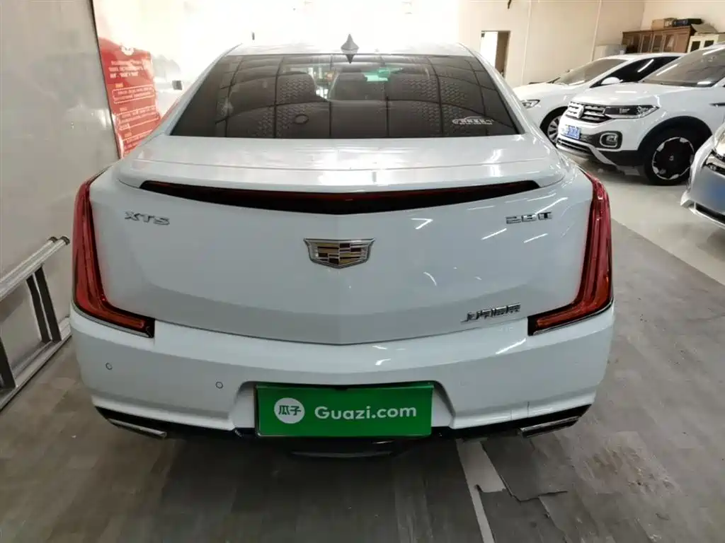 Cadillac XTS 28 T Tech