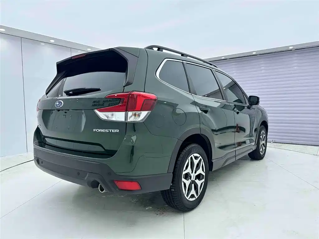 Forester 2.0 i AWD Luxury EyeSight