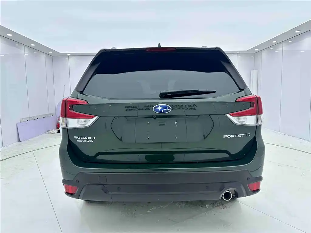 Forester 2.0 i AWD Luxury EyeSight