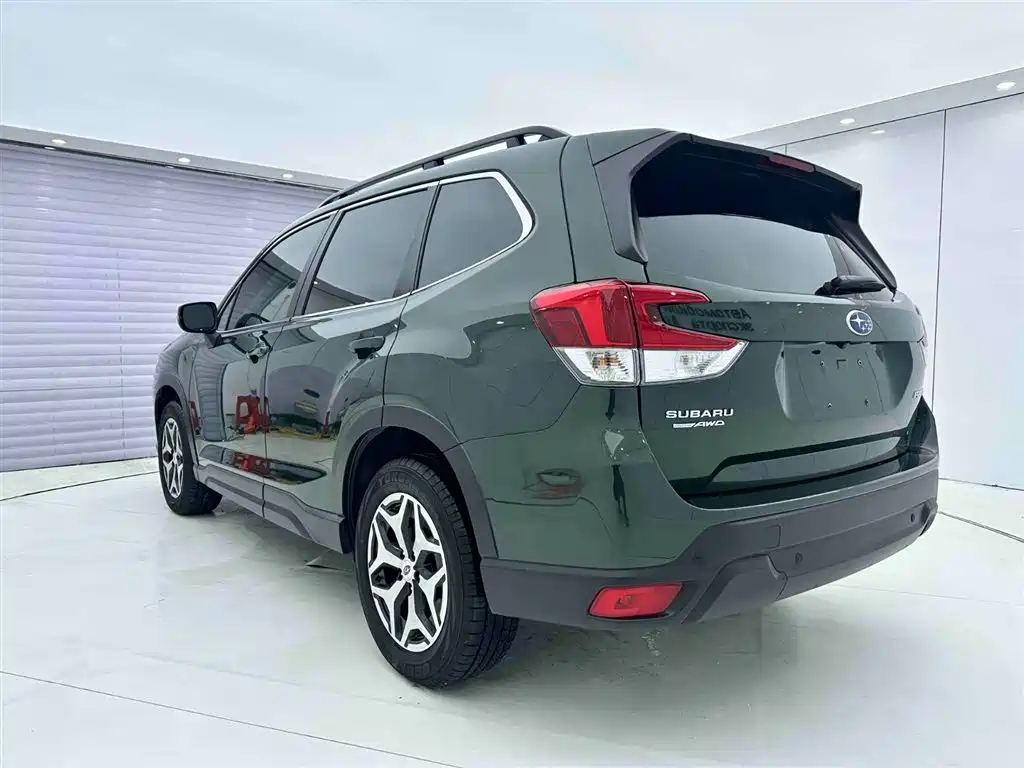 Forester 2.0 i AWD Luxury EyeSight