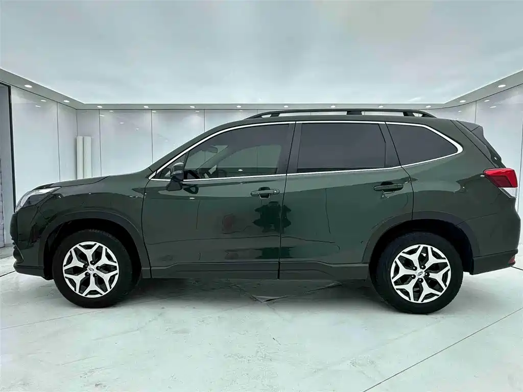 Forester 2.0 i AWD Luxury EyeSight
