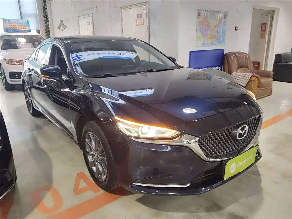 Atenza 2.0 L Blue Sky Luxury