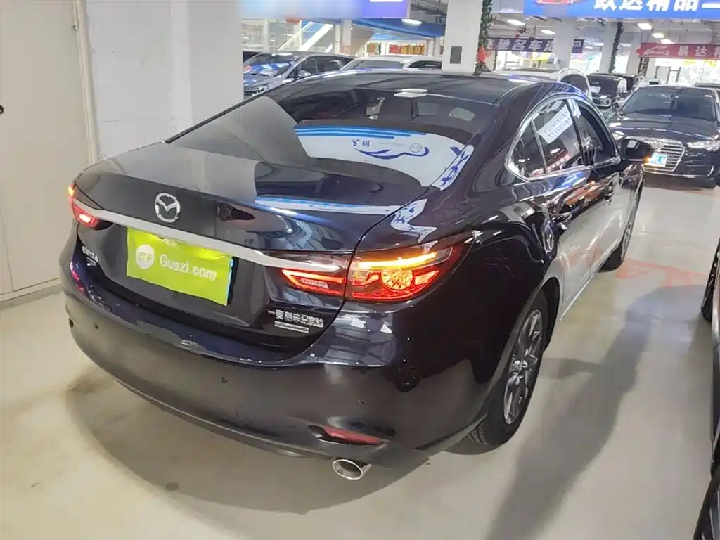 Atenza 2.0 L Blue Sky Luxury
