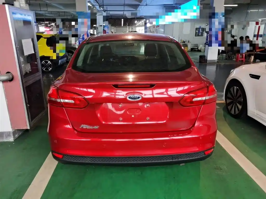 Focus Sedan 1.6 L Auto Style