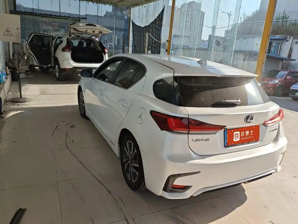 Lexus CT CT200 h Comfort Mono CN-V