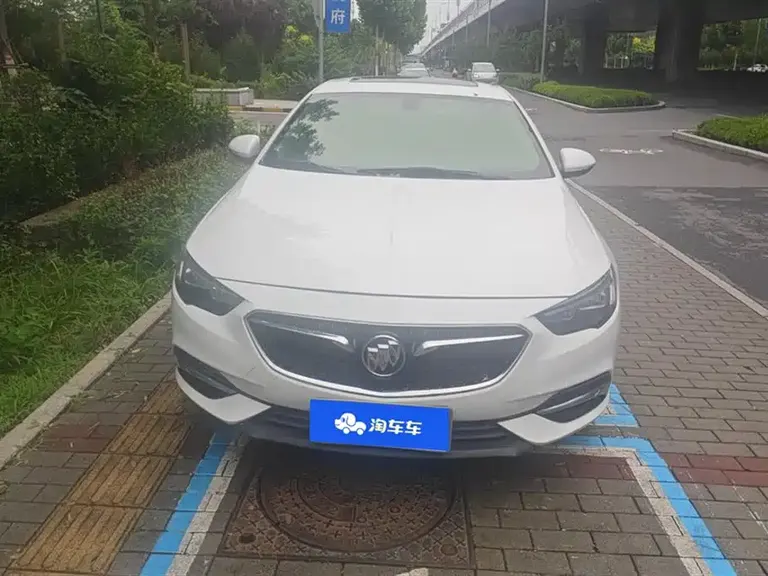 Buick Regal 20 T Elite