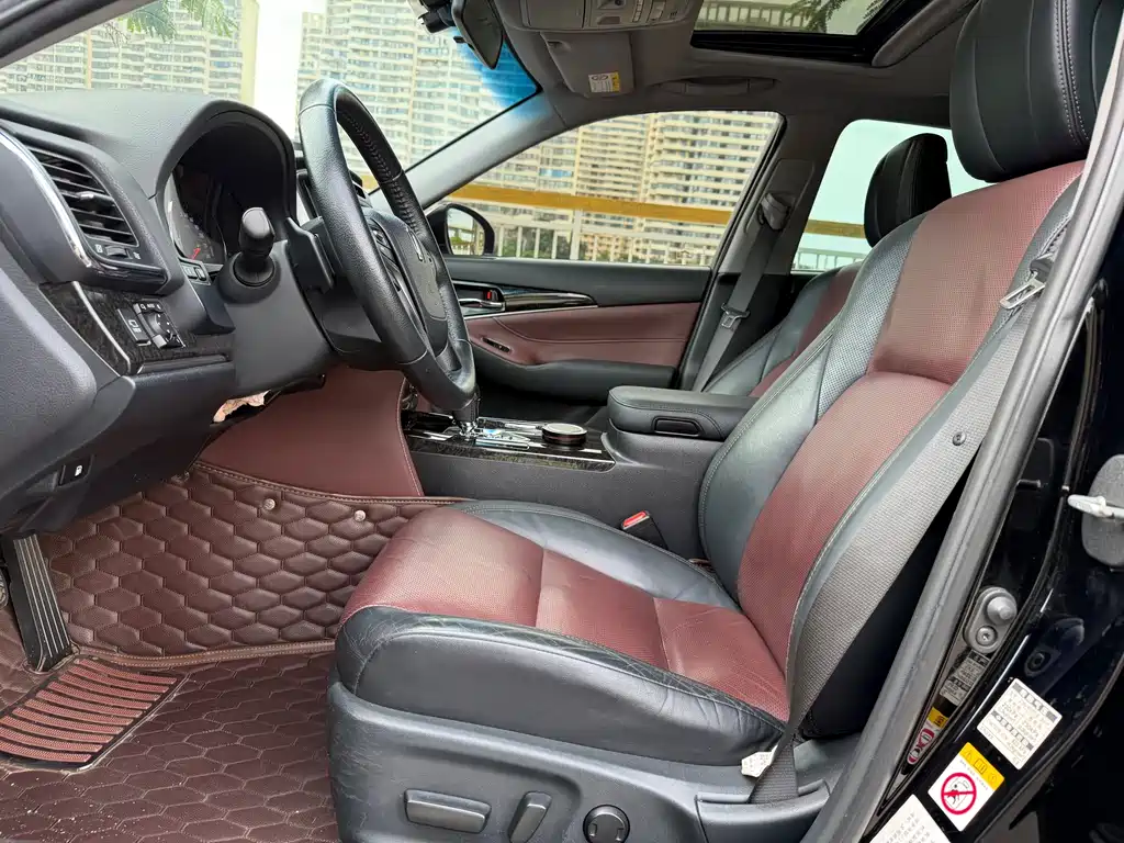 Crown 2.0 T Sport