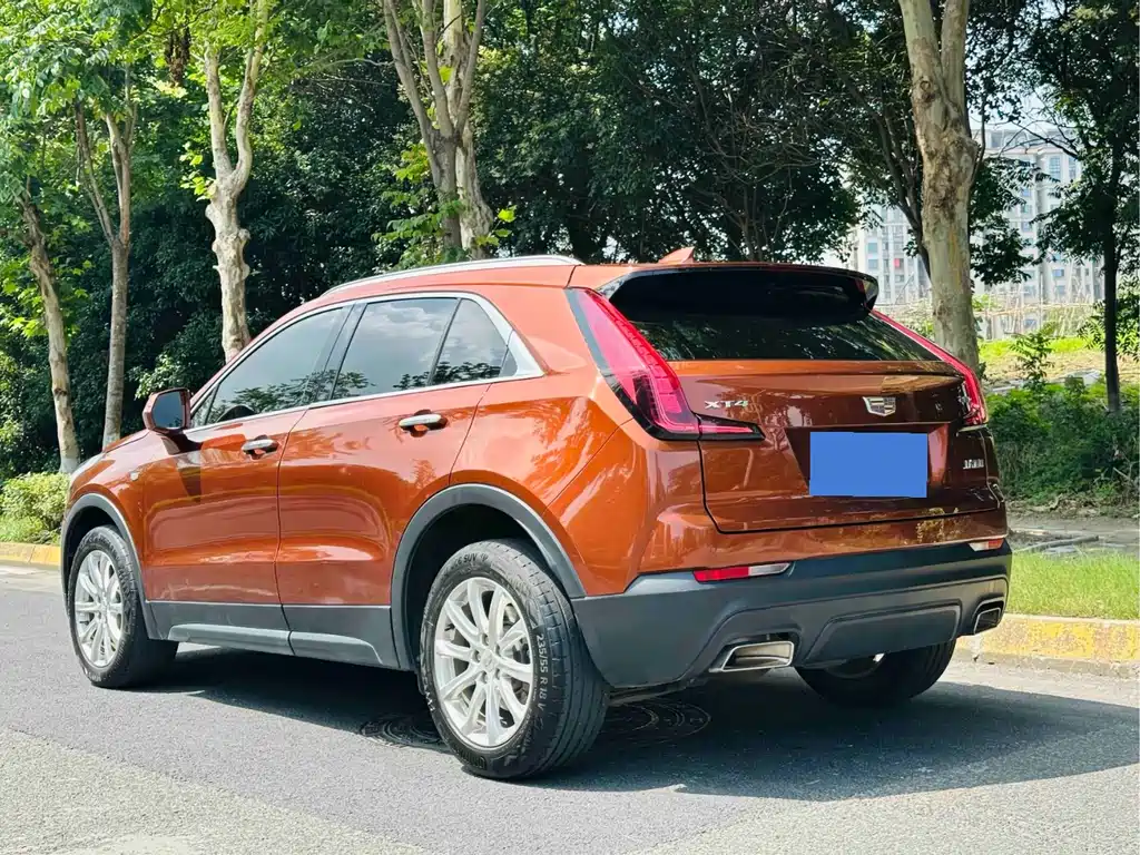 Cadillac XT4 28 T 2 WD Tech