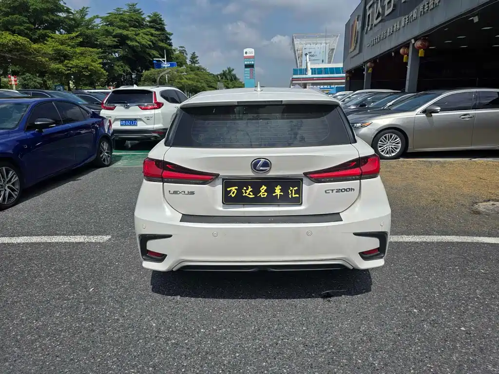 Lexus CT CT200 h Elite Mono CN-V