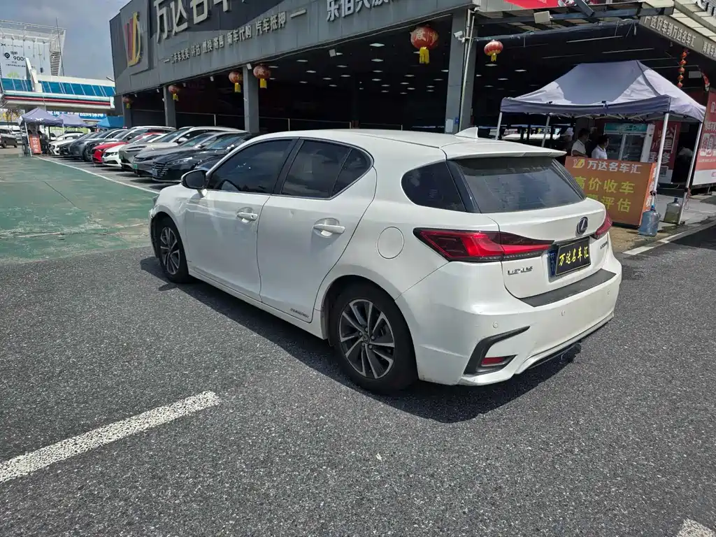 Lexus CT CT200 h Elite Mono CN-V