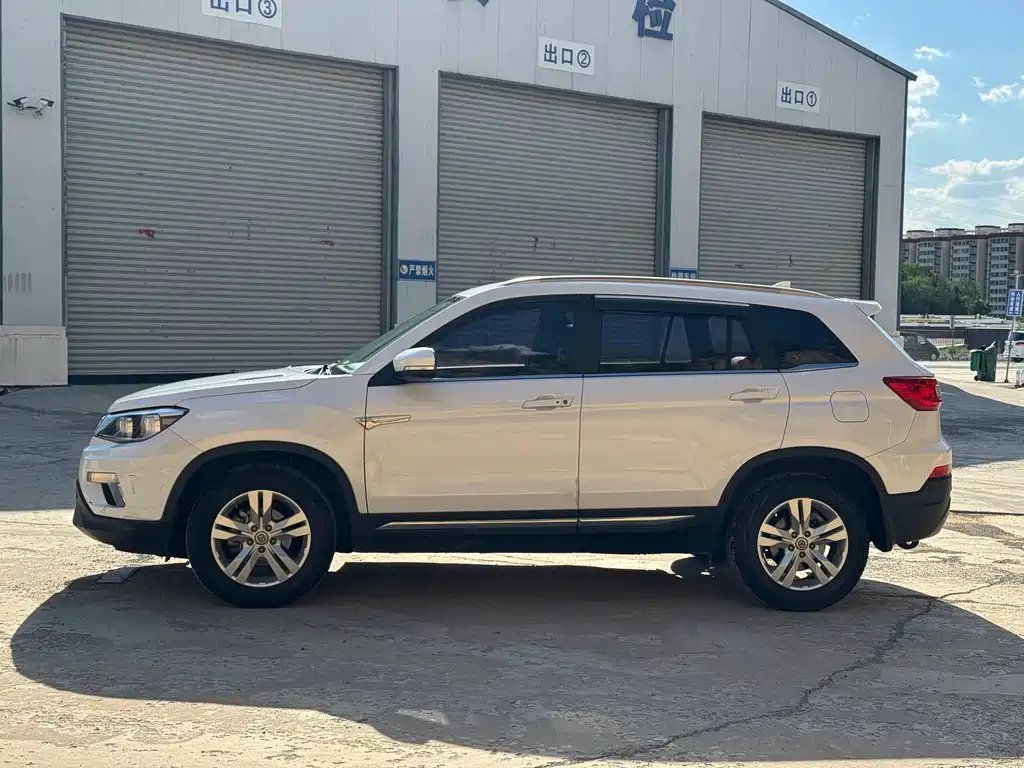 Changan CS75 1.8 T Auto Elite CN-V