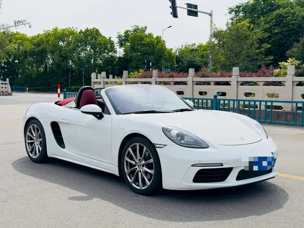 Porsche 718 Boxster 2.0 T