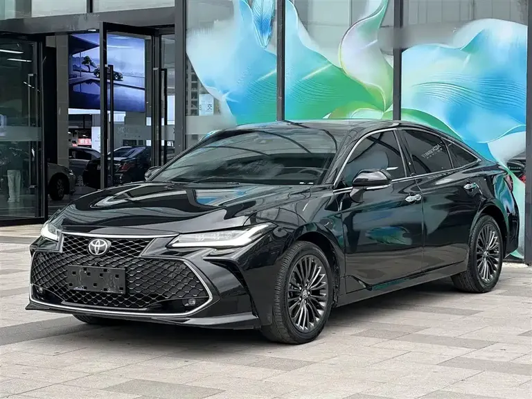 Toyota Avalon 2.5 L Touring Distinguished