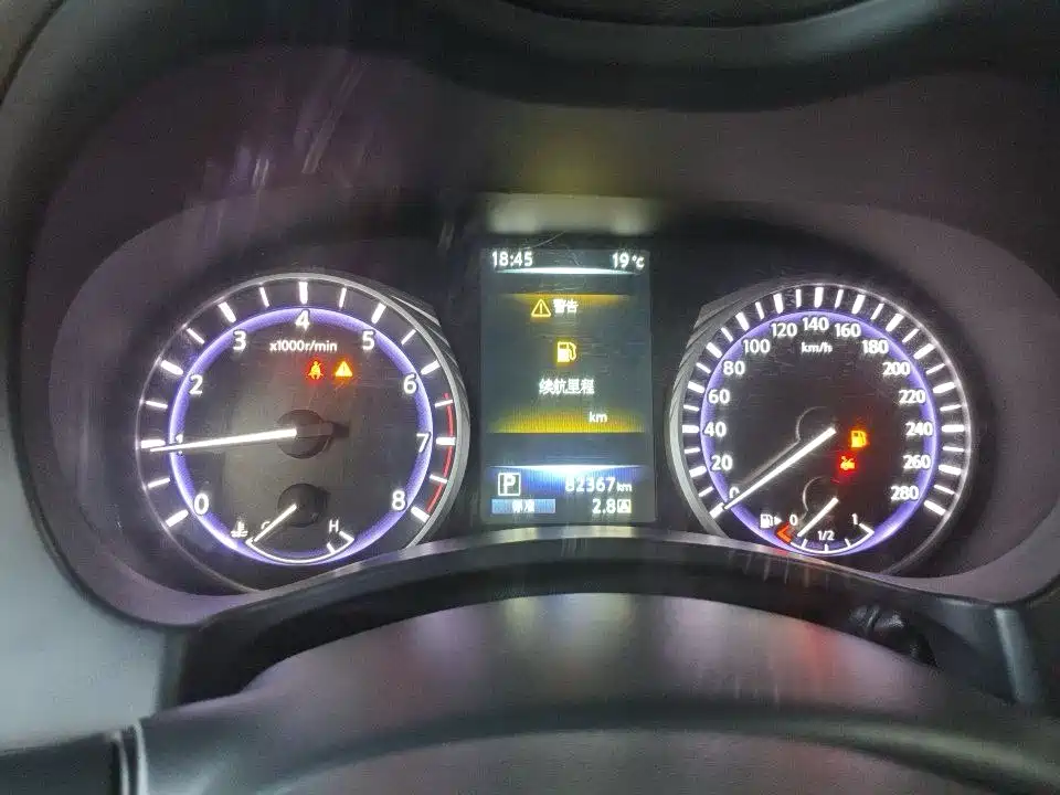 Infiniti Q60 英菲尼迪Q60 2017款 S 2.0 T 豪华运动版