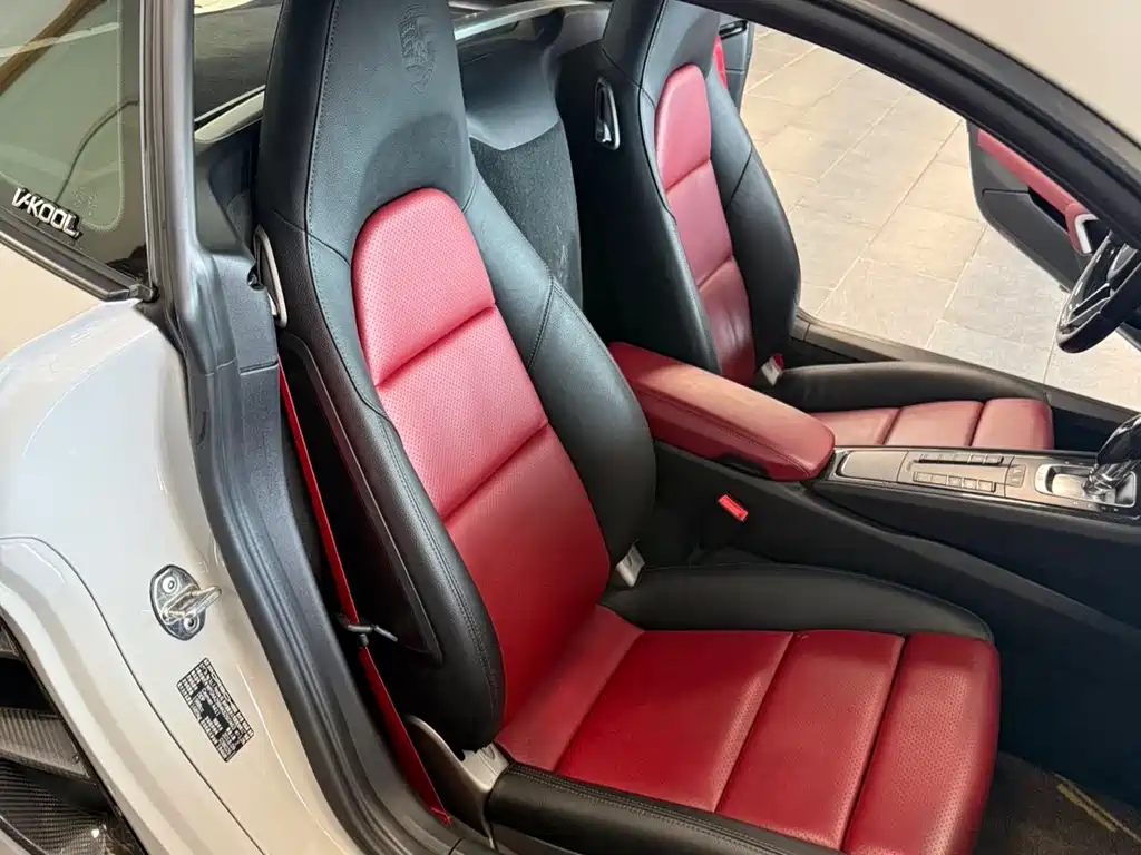 Porsche 718 Cayman 2.0 T