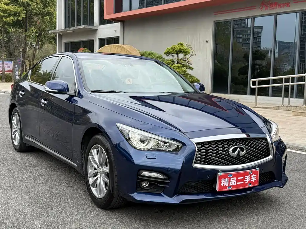 Infiniti Q50 L 2.0 T Joy