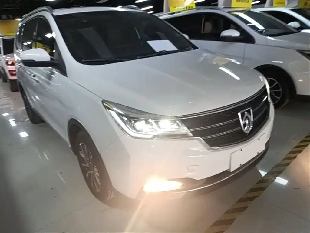 Baojun 730 1.8 L iAMT Premium 7-seat