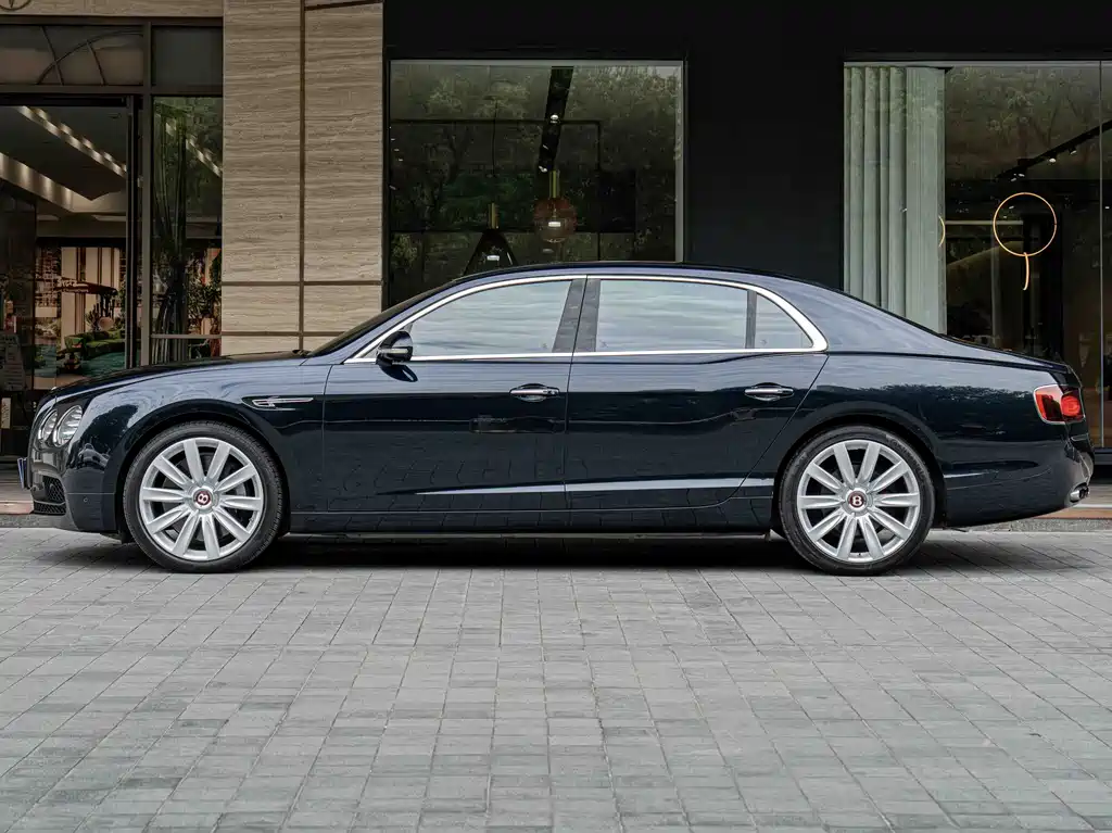 Flying Spur 4.0 T V8 S Standard