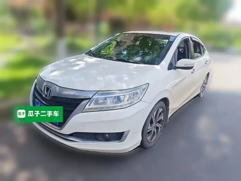 Honda Crider 1.8 L CVT Luxury