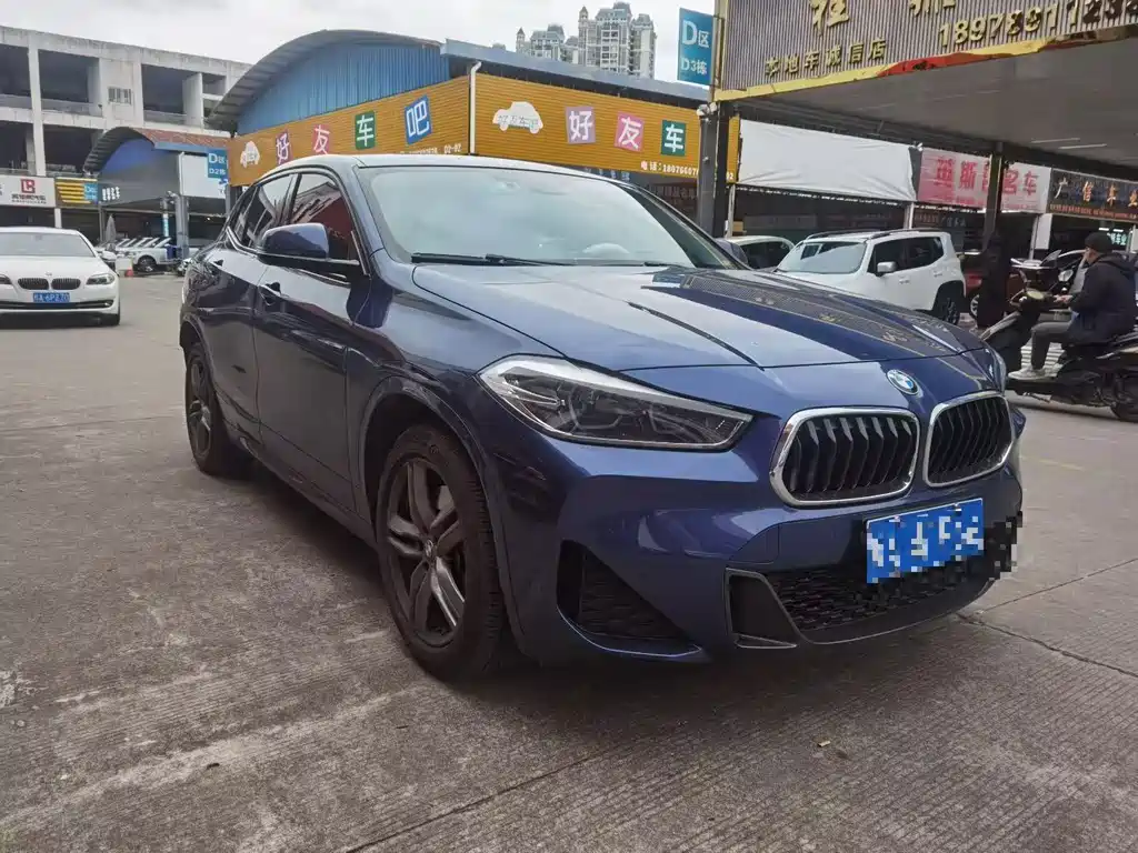 BMW X2 sDrive25 i Leading M Sport Package