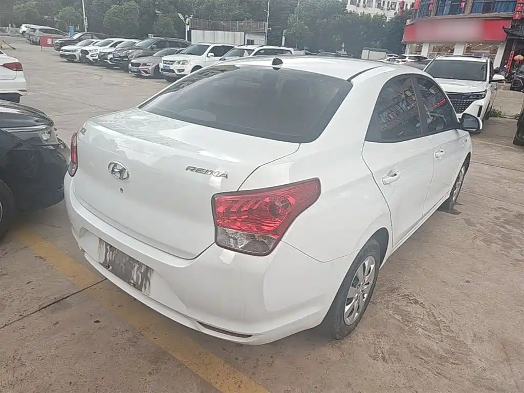 Accent 1.4 L Manual GL Refreshed