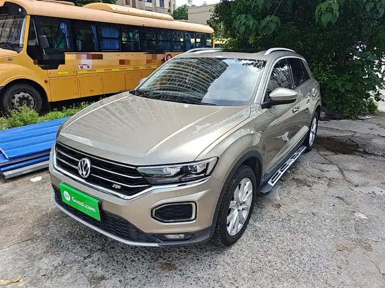 Volkswagen T-ROC 230 TSI DSG 2 WD Progressive