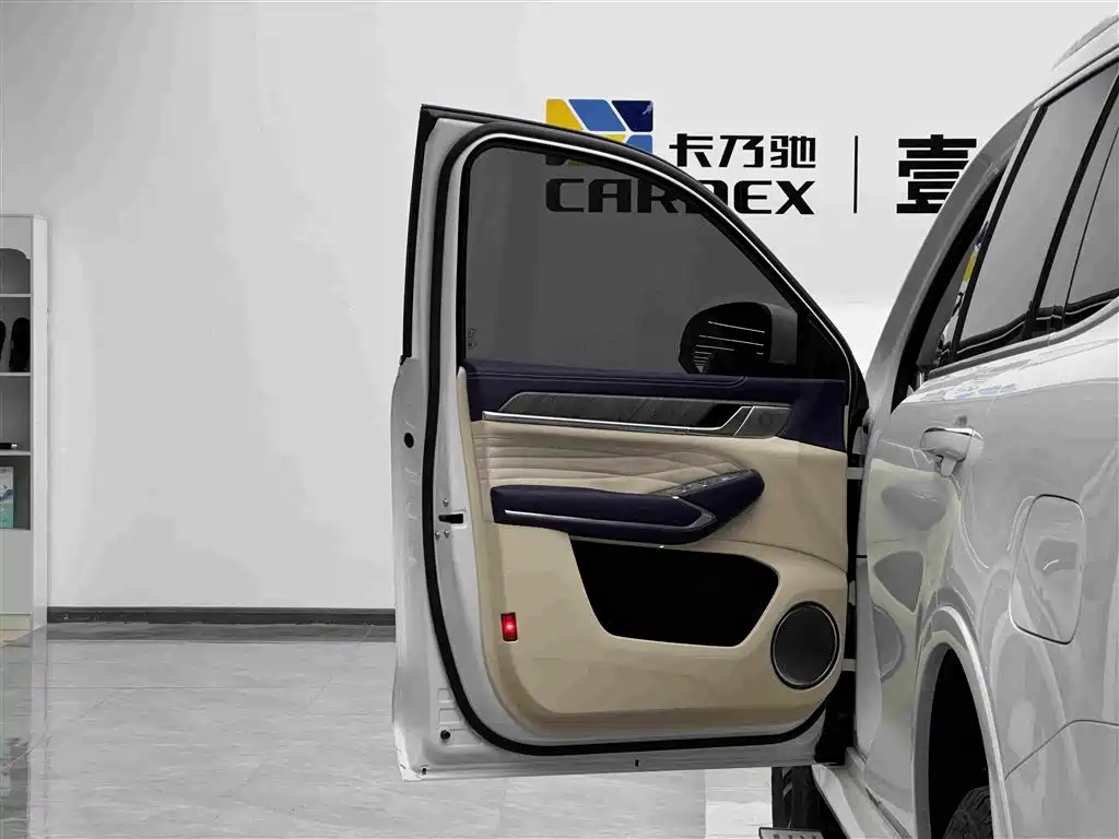 Tank 500 3.0 T Sport Realm 7-seat