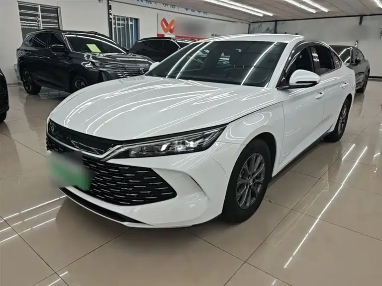 BYD Qin L DM-i 80 KM Leading
