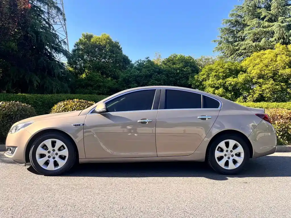 Regal 1.6 T Elite Tech