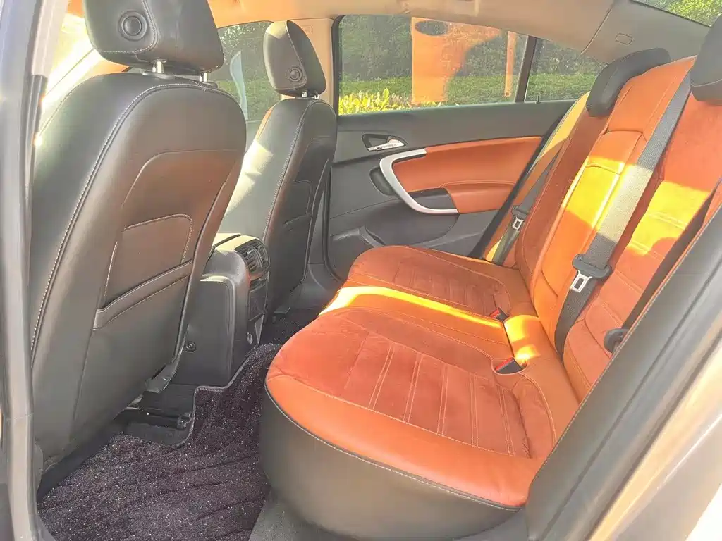 Regal 1.6 T Elite Tech