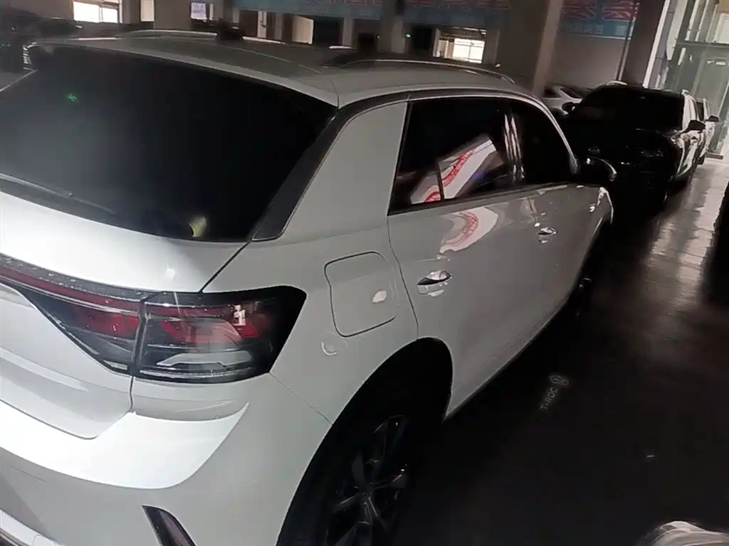 T-ROC 300 TSI DSG 2 WD Starlight
